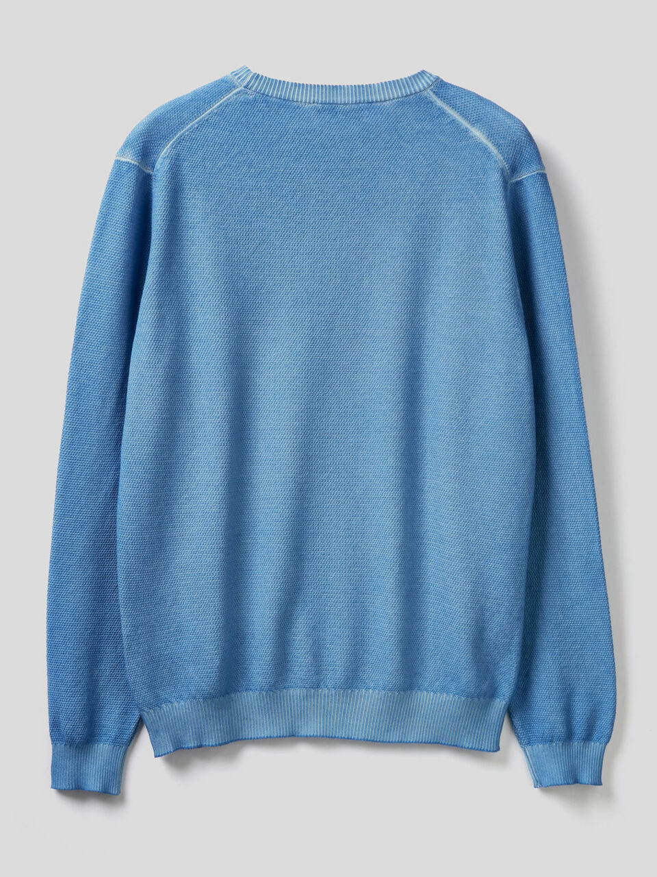 Jersey de cuello redondo con detalle en V image number 2