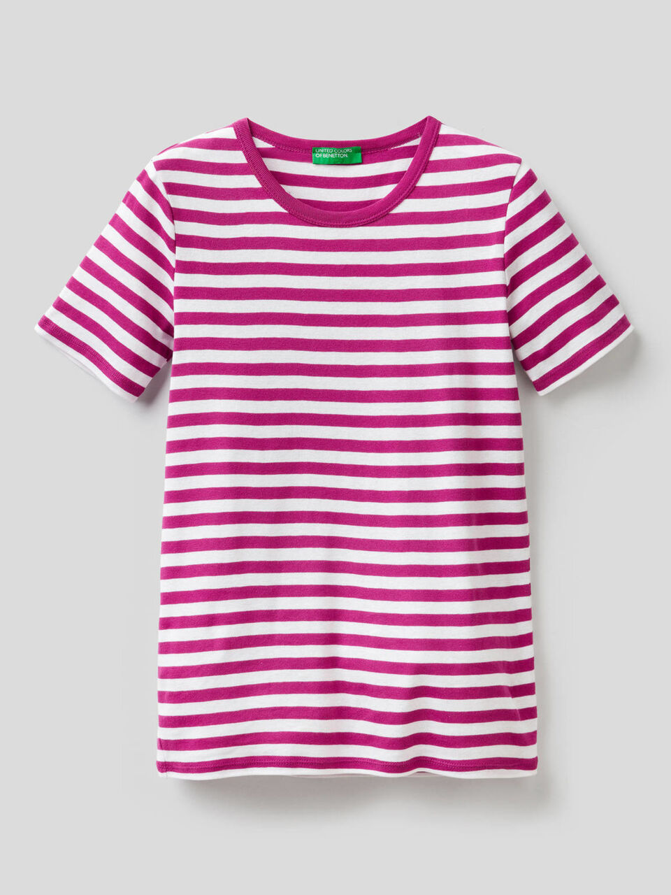 Camiseta de cuello redondo a rayas image number 1