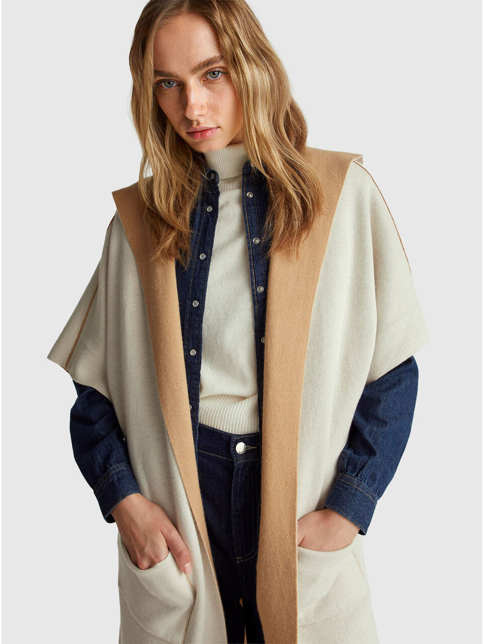 KNITTED COAT Mujer image number null