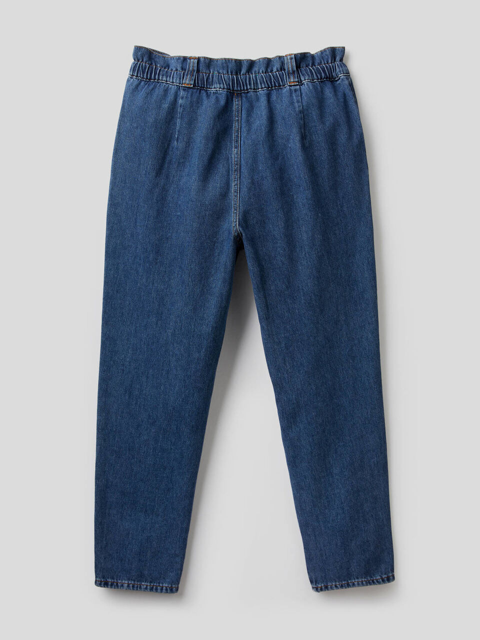 Pantalón en denim de 100% algodón image number null