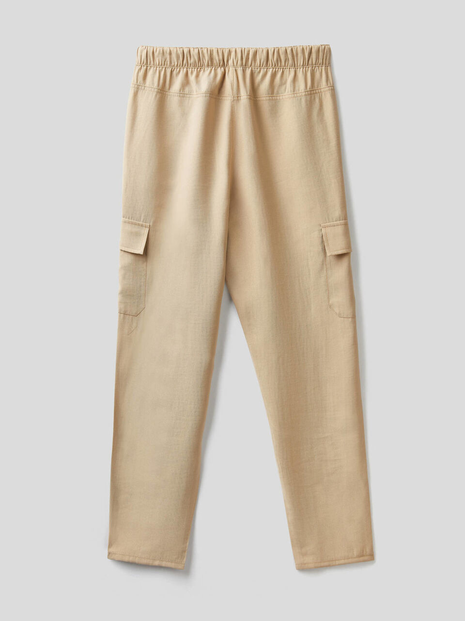 Pantalón cargo con cordón de ajuste image number 2
