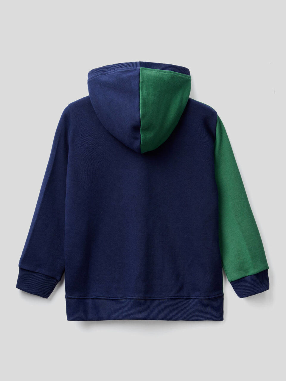 Sudadera bicolor con capucha image number 2
