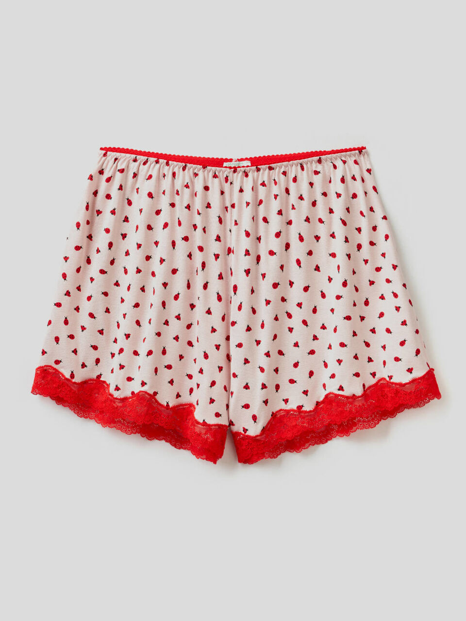 Shorts estampados con encaje image number 1