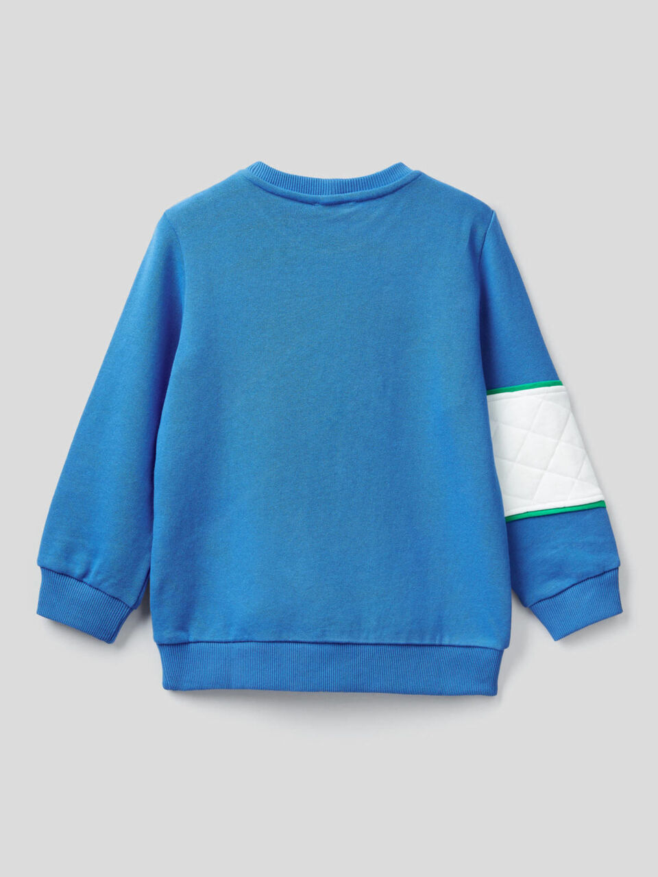 Sudadera multicolor con detalles acolchados image number 2