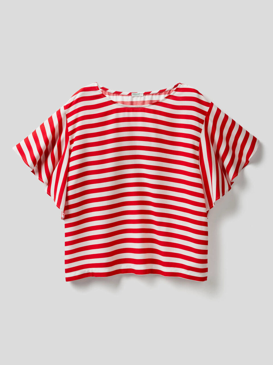 Camiseta con volantes en las mangas image number 1