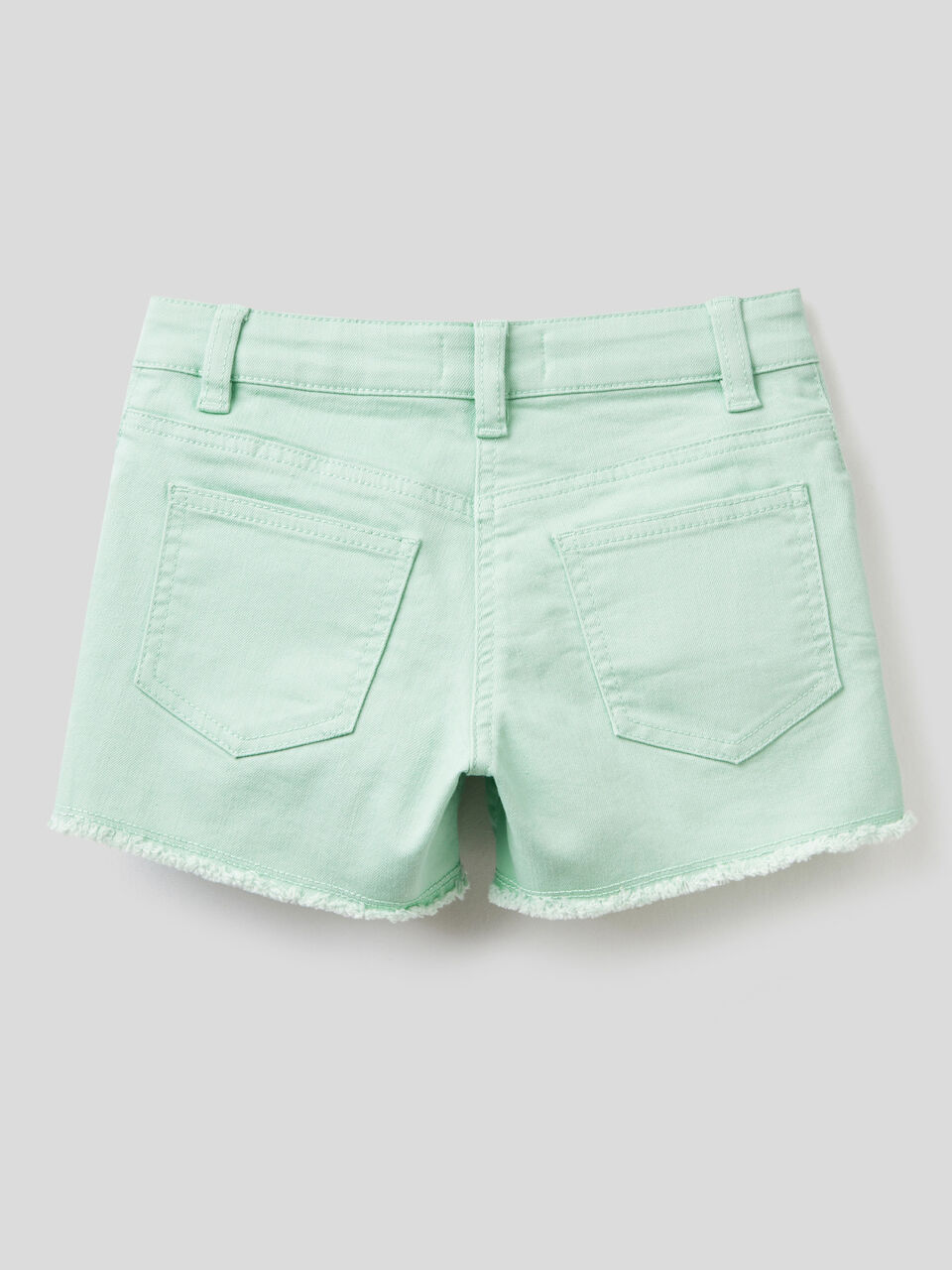 Pantalón corto de algodón elástico mixto image number 2