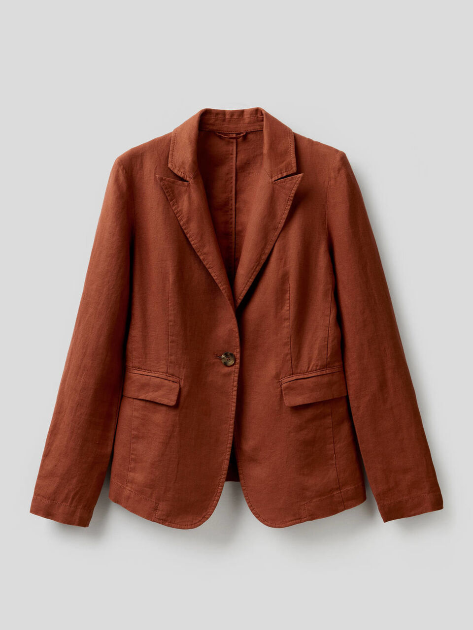 Blazer entallado de 100% lino image number 1