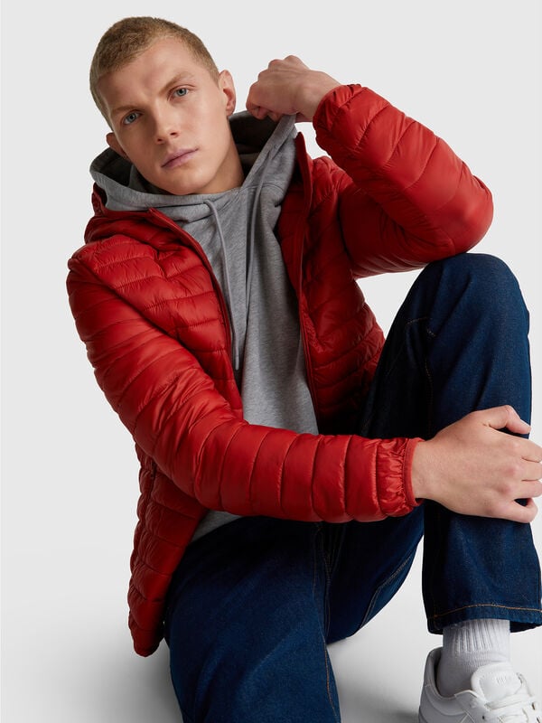 Chaqueta acolchada de corte regular Hombre