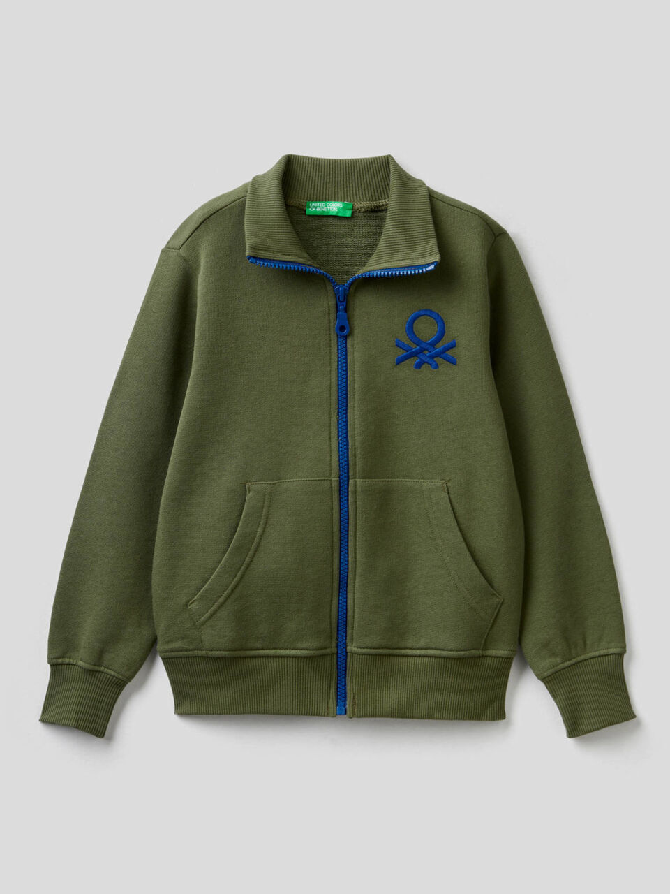 Sudadera con cremallera y logotipo bordado image number 1
