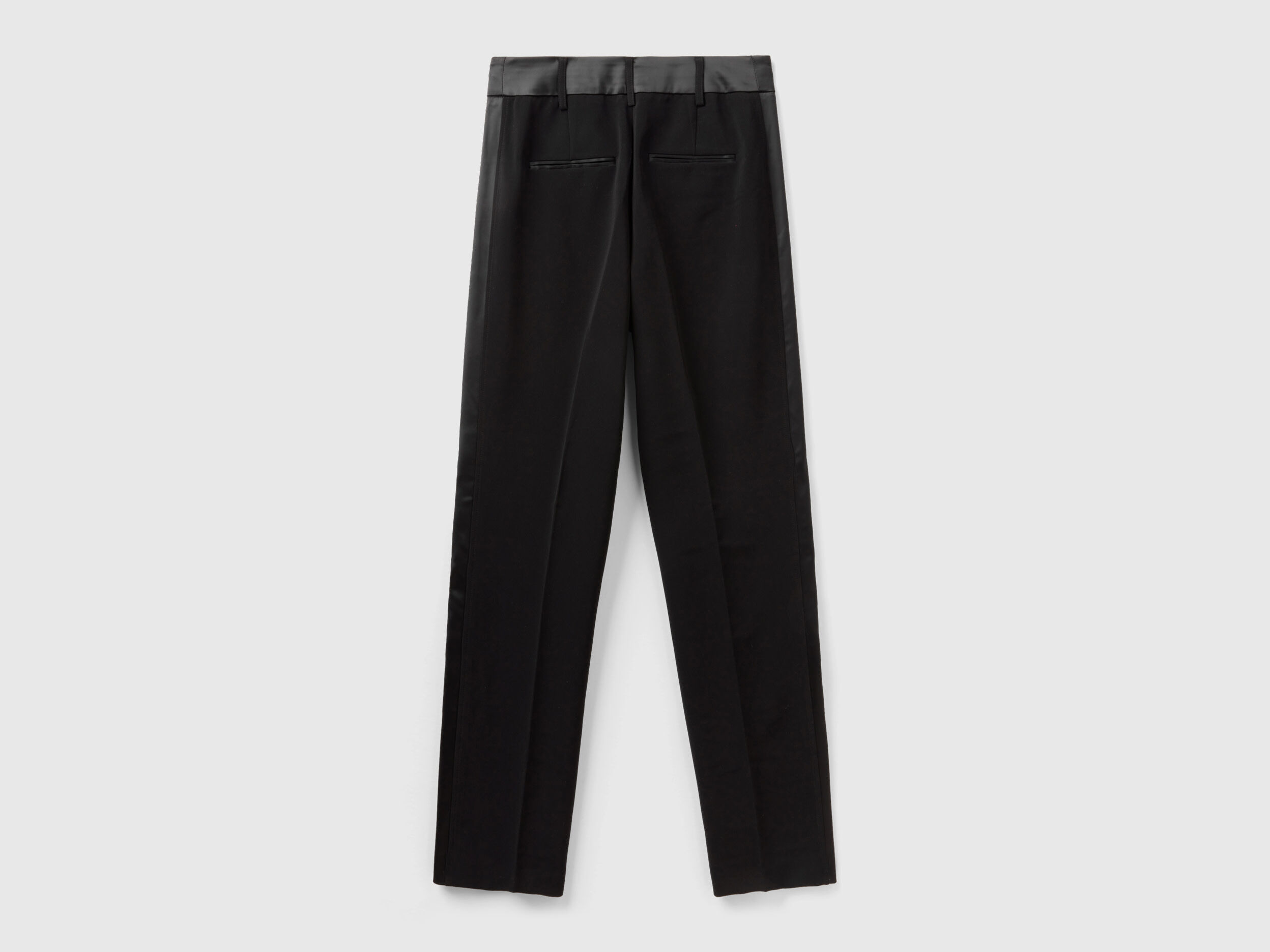 Pantal n con detalles de raso Negro Benetton