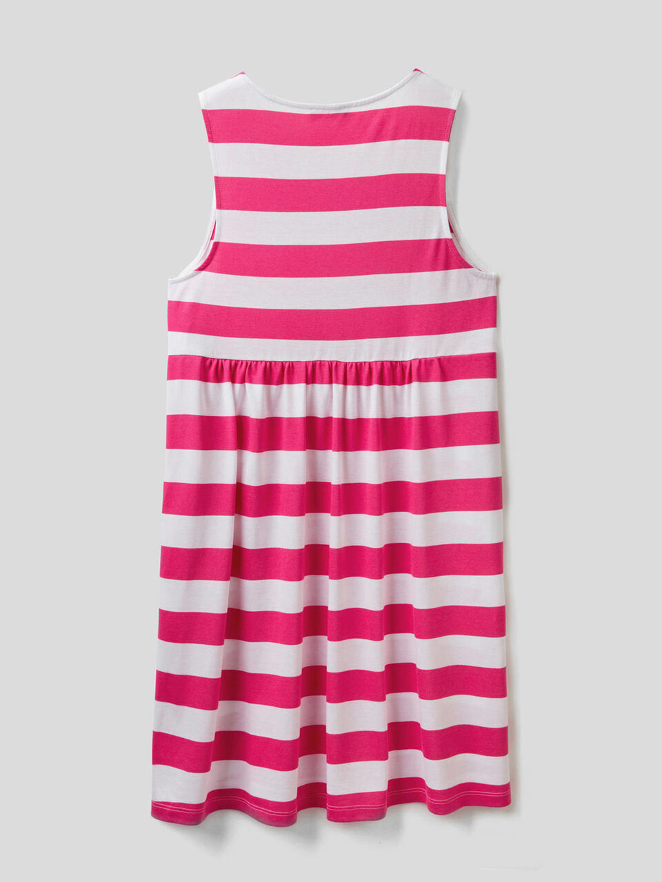 Vestido corto de rayas sin mangas image number 2