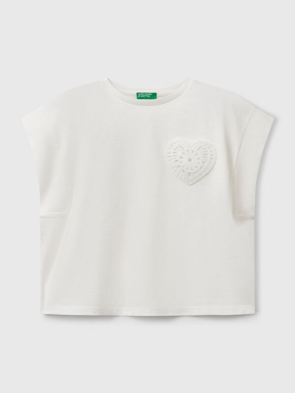Camiseta con parche de macramé Niña
