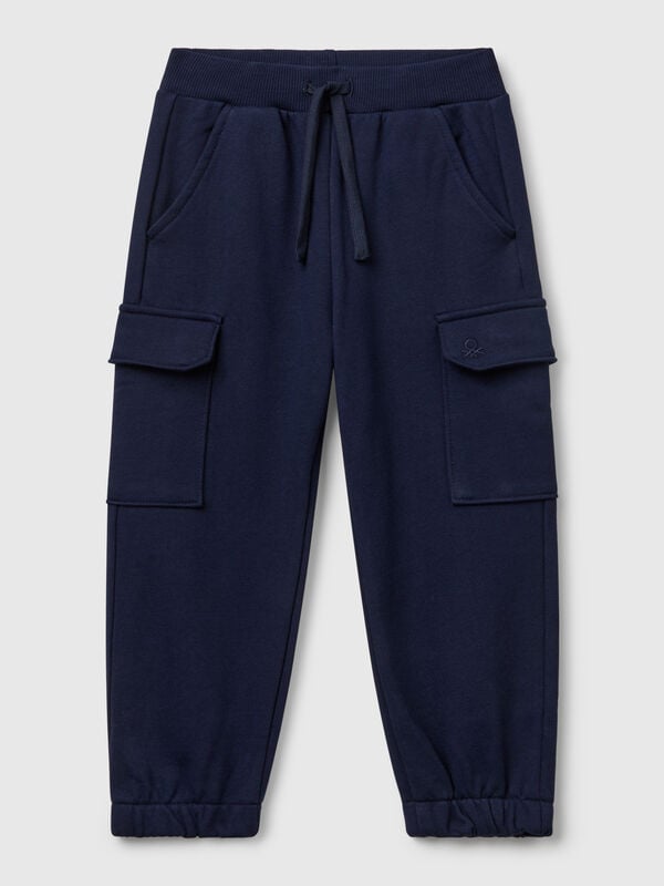 Pantalón cargo tipo sudadera Niño
