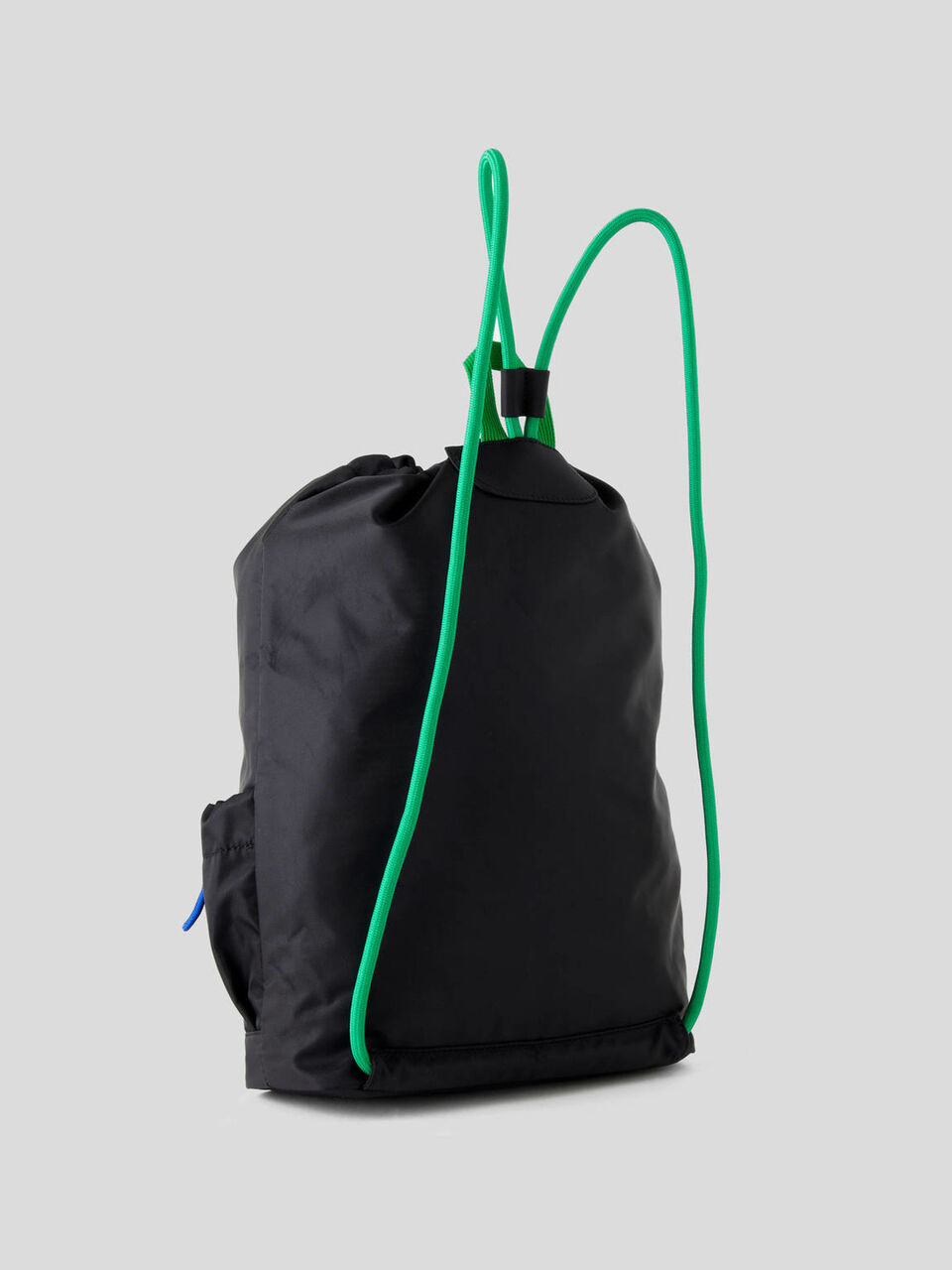 Mochila con cordón de ajuste image number 2