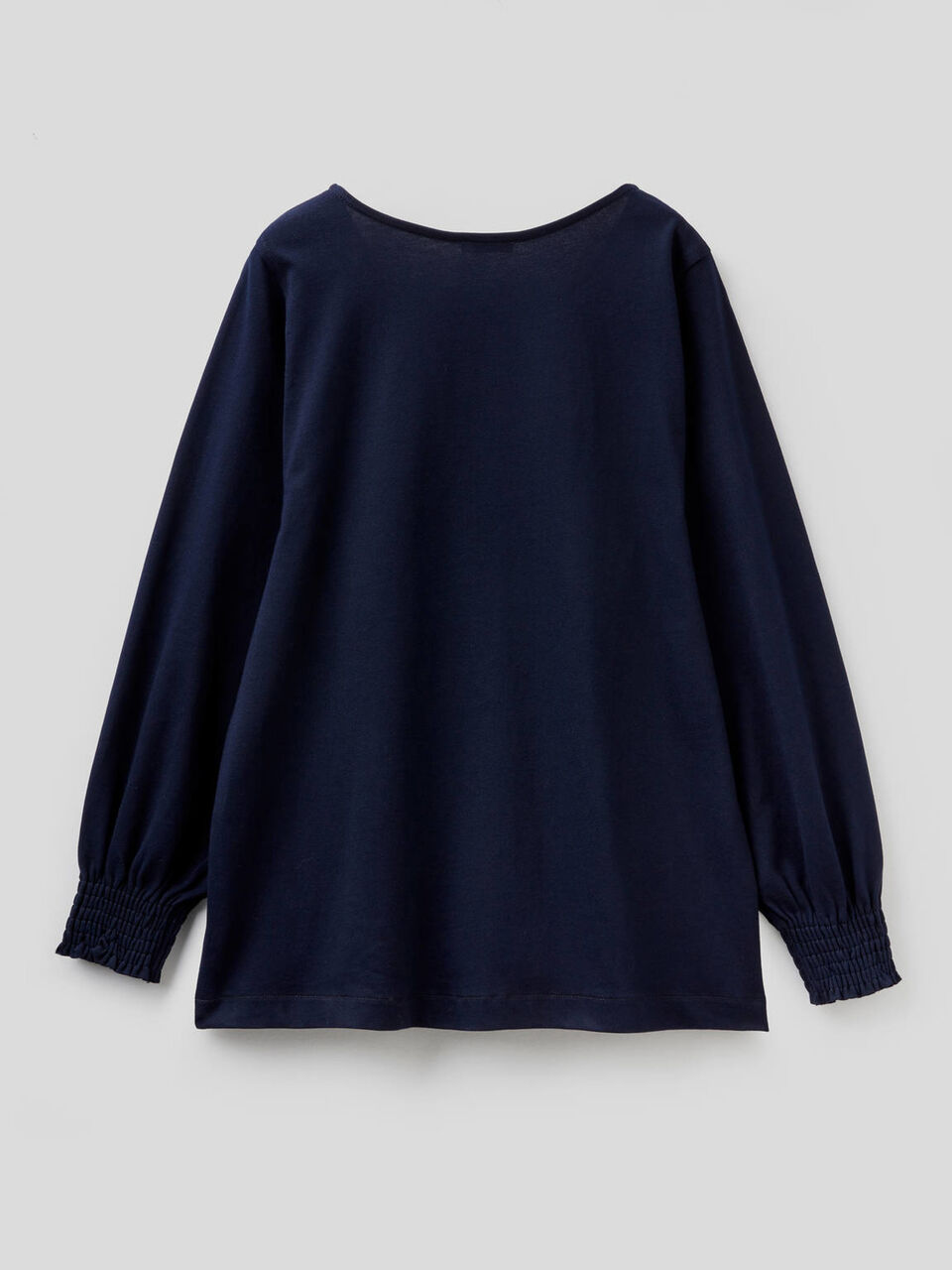 Blusa con mangas abullonadas image number 2