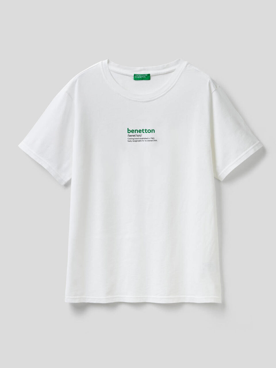 Camiseta blanca de 100 % algodón con estampado image number 1