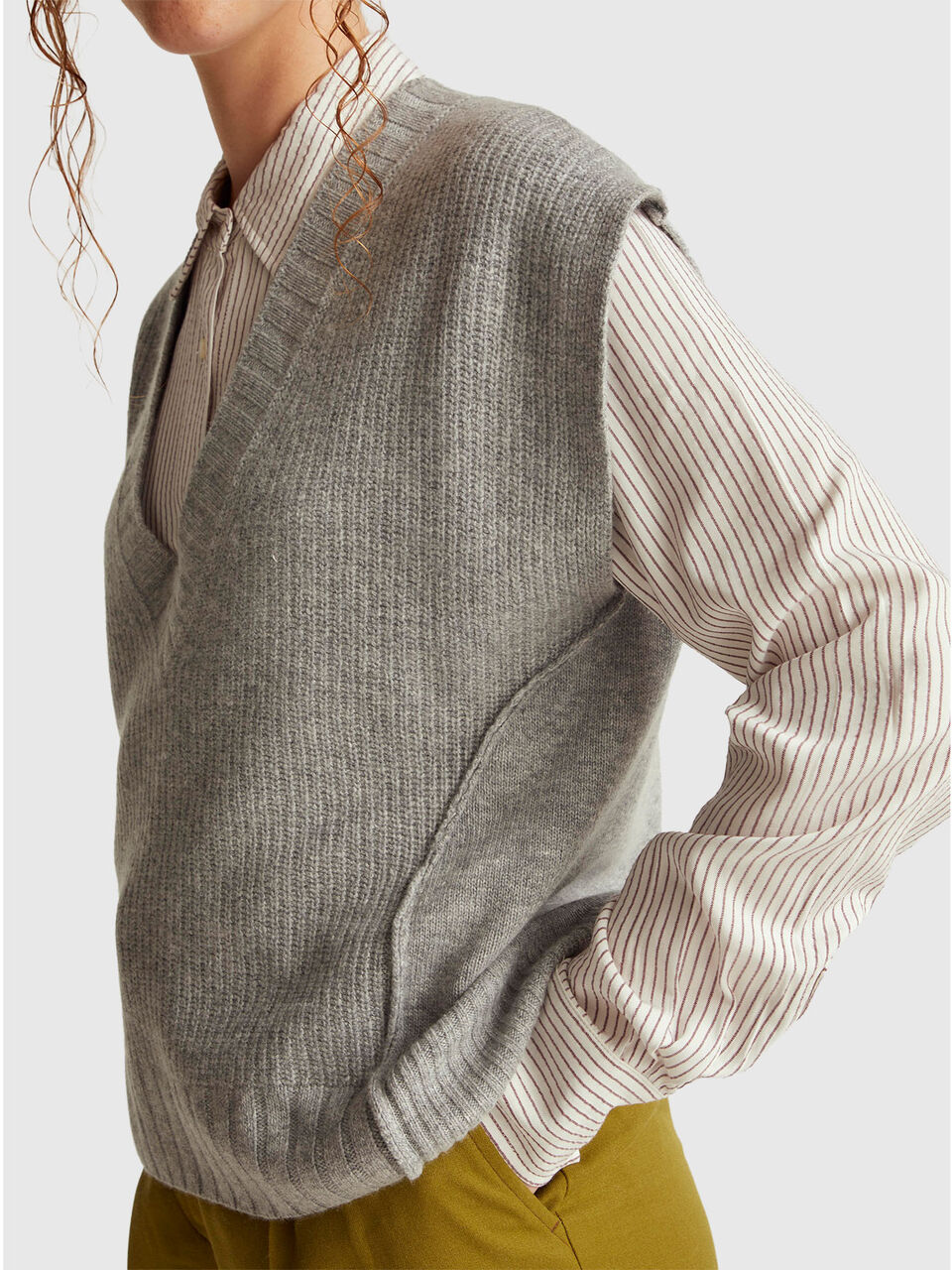 S/L V NECK SWEATER Mujer image number null