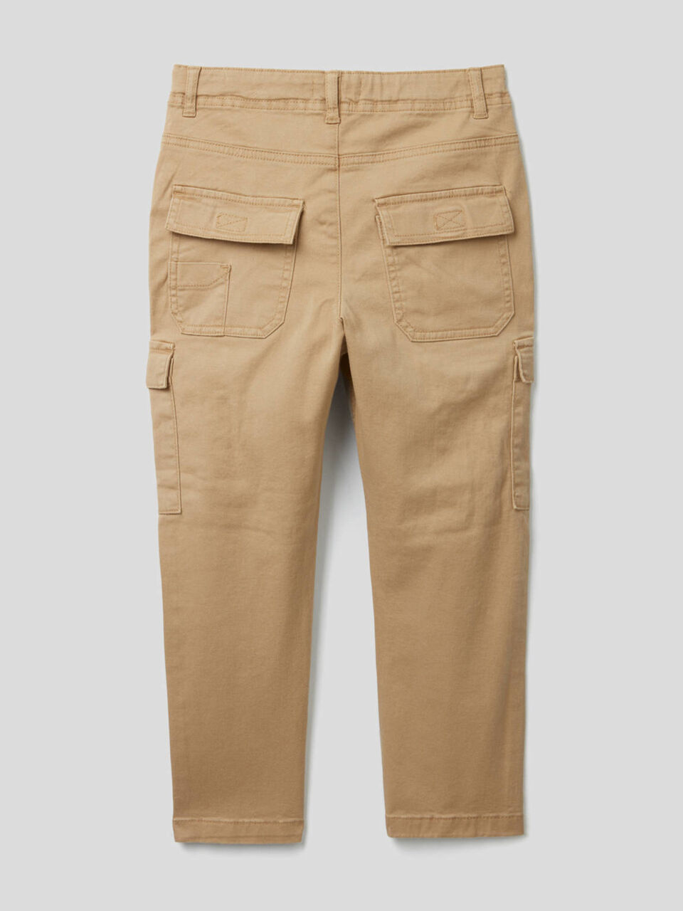 Pantalón cargo de algodón elástico image number 2