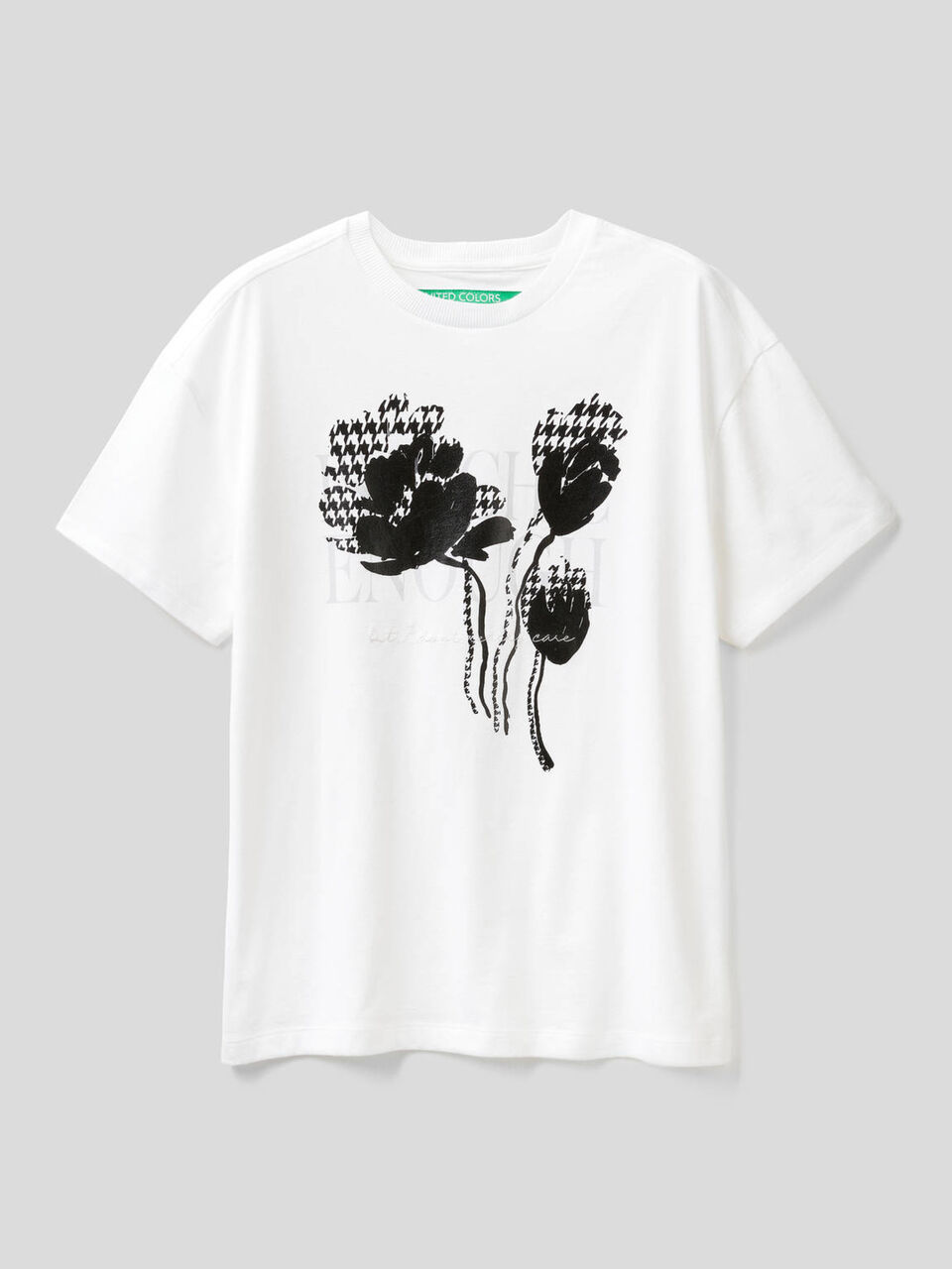 Camiseta con estampado y bordado image number 1