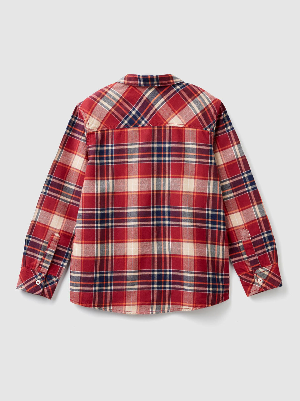 Camisa de cuadros con bolsillos image number 2