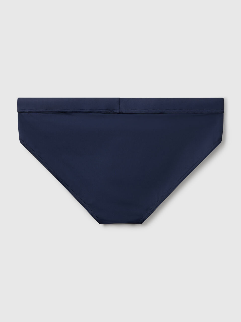 SWIMMING BRIEFS Hombre image number 2