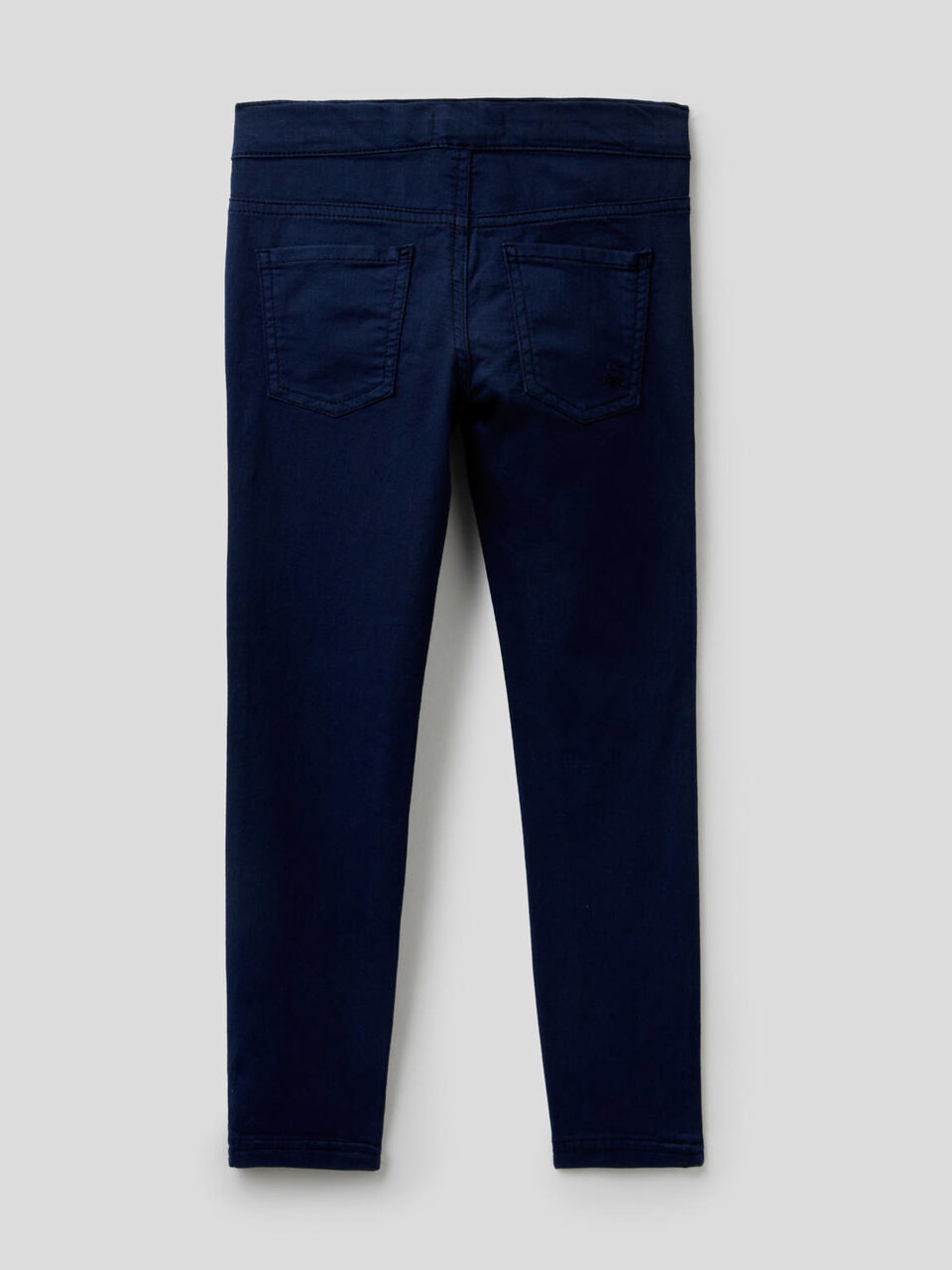 Pantalón de sarga de algodón mixto elástico image number null