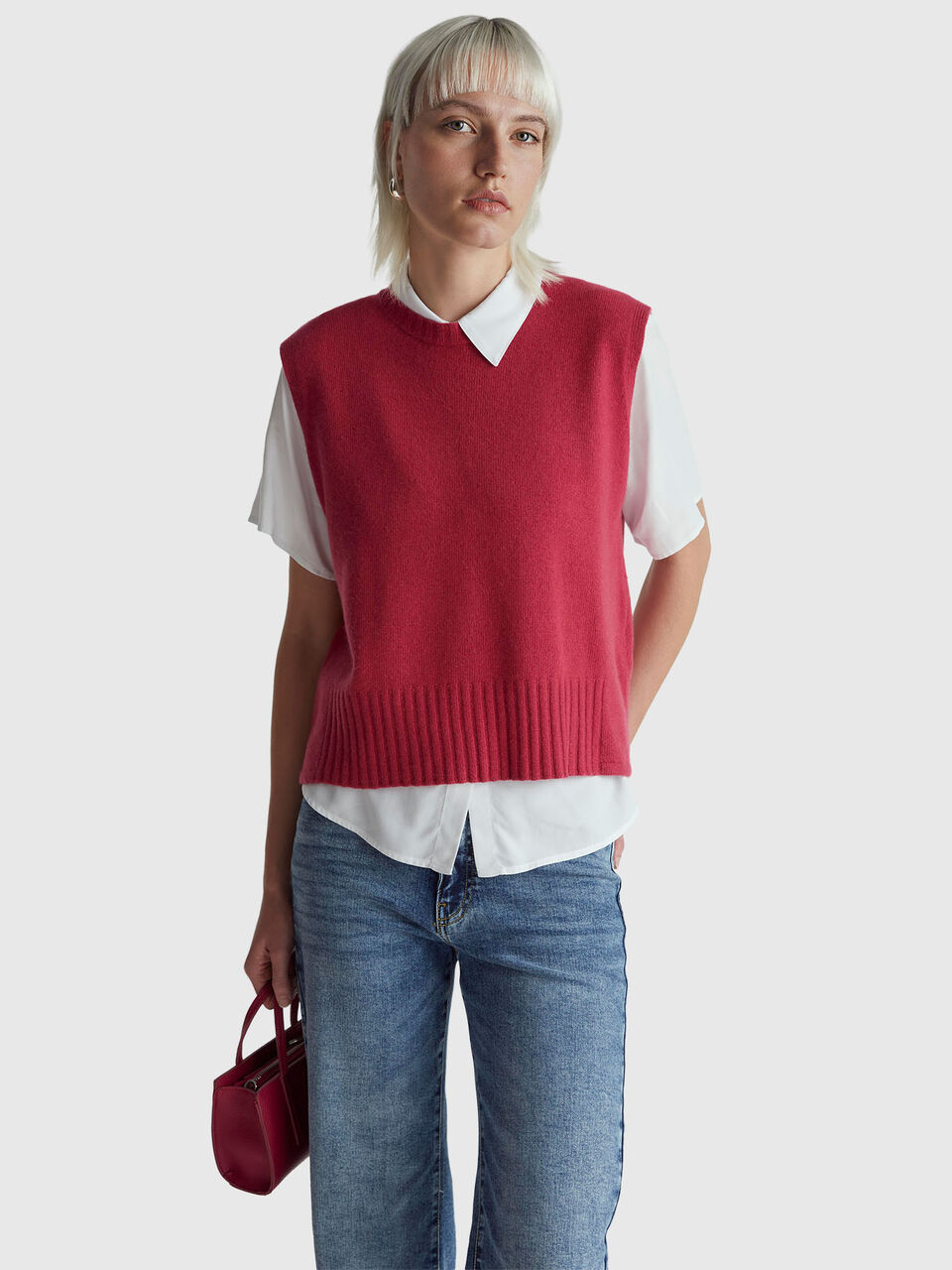 SLEEVELESS SWEATER Mujer image number null