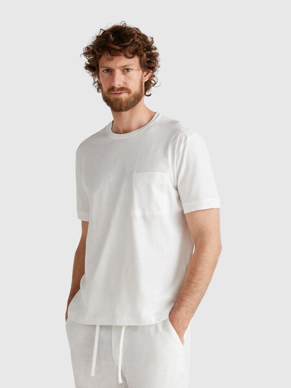 Camiseta mezcla de lino con bolsillo Hombre