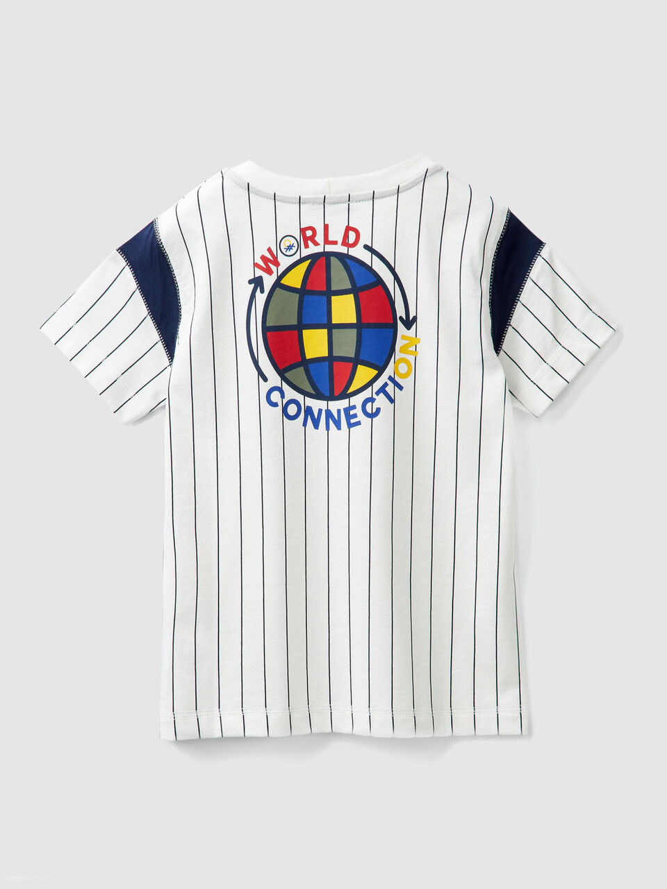 Camiseta de rayas con estampados image number 2