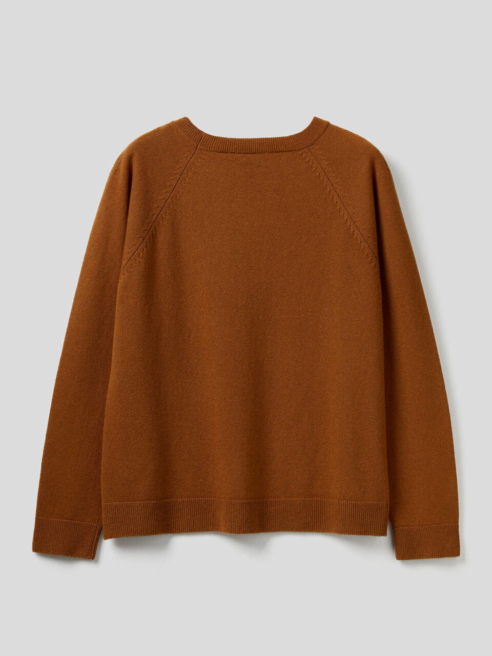Jersey de cuello redondo en mezcla de lana y cachemir image number 2