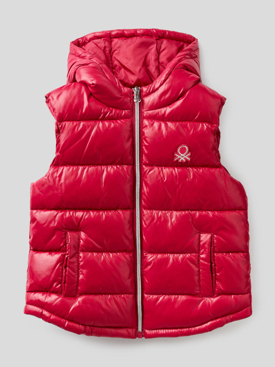 Chaqueta sin mangas con cremallera y capucha image number 1
