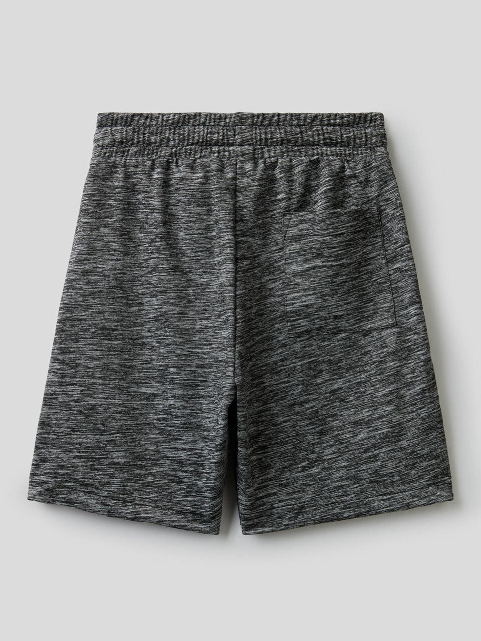 Bermudas deportivas image number 2