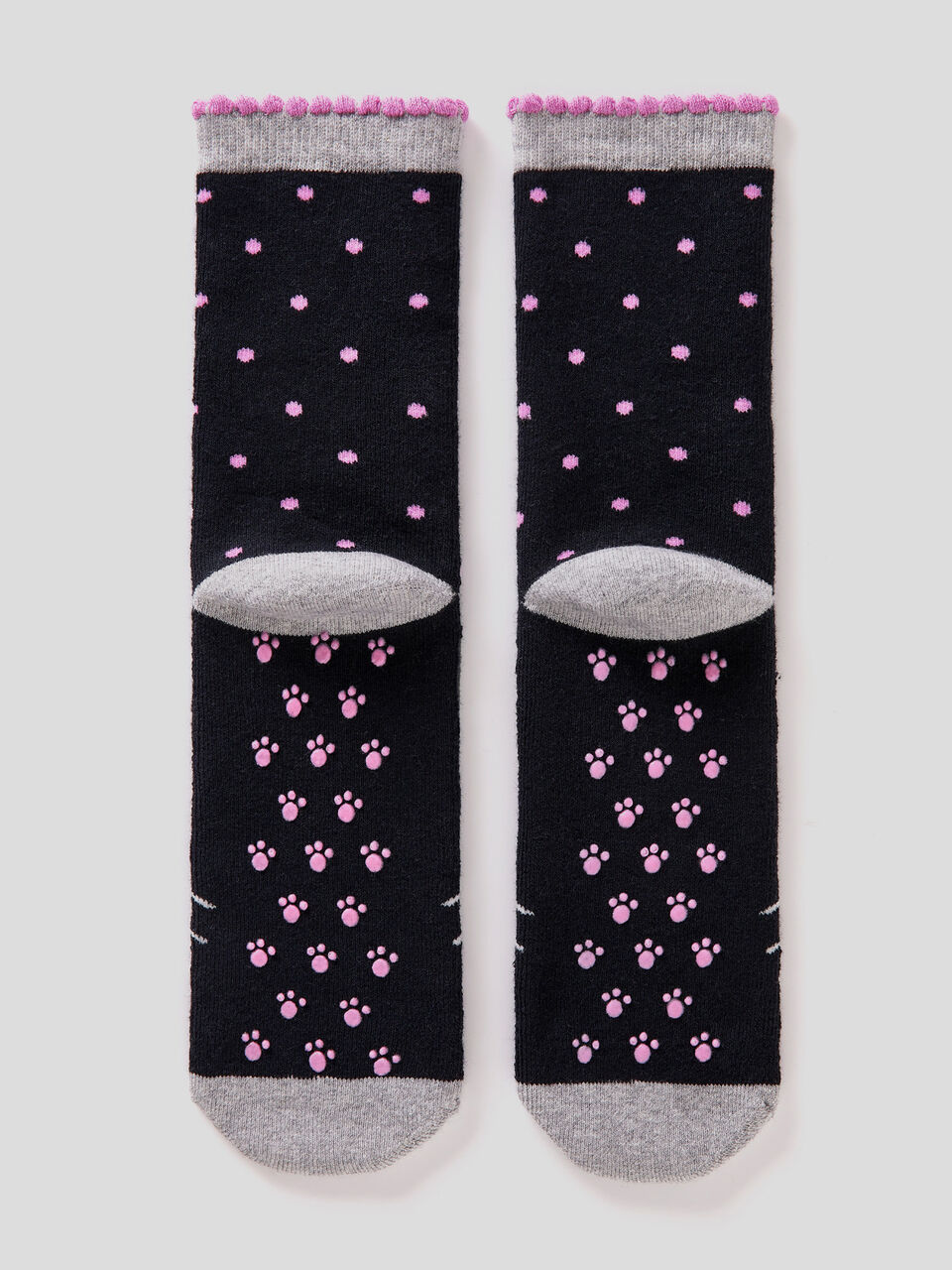 Calcetines antideslizantes con estampado de animalito image number 2