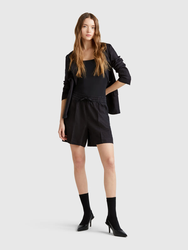 Short de puro lino con cordón Mujer