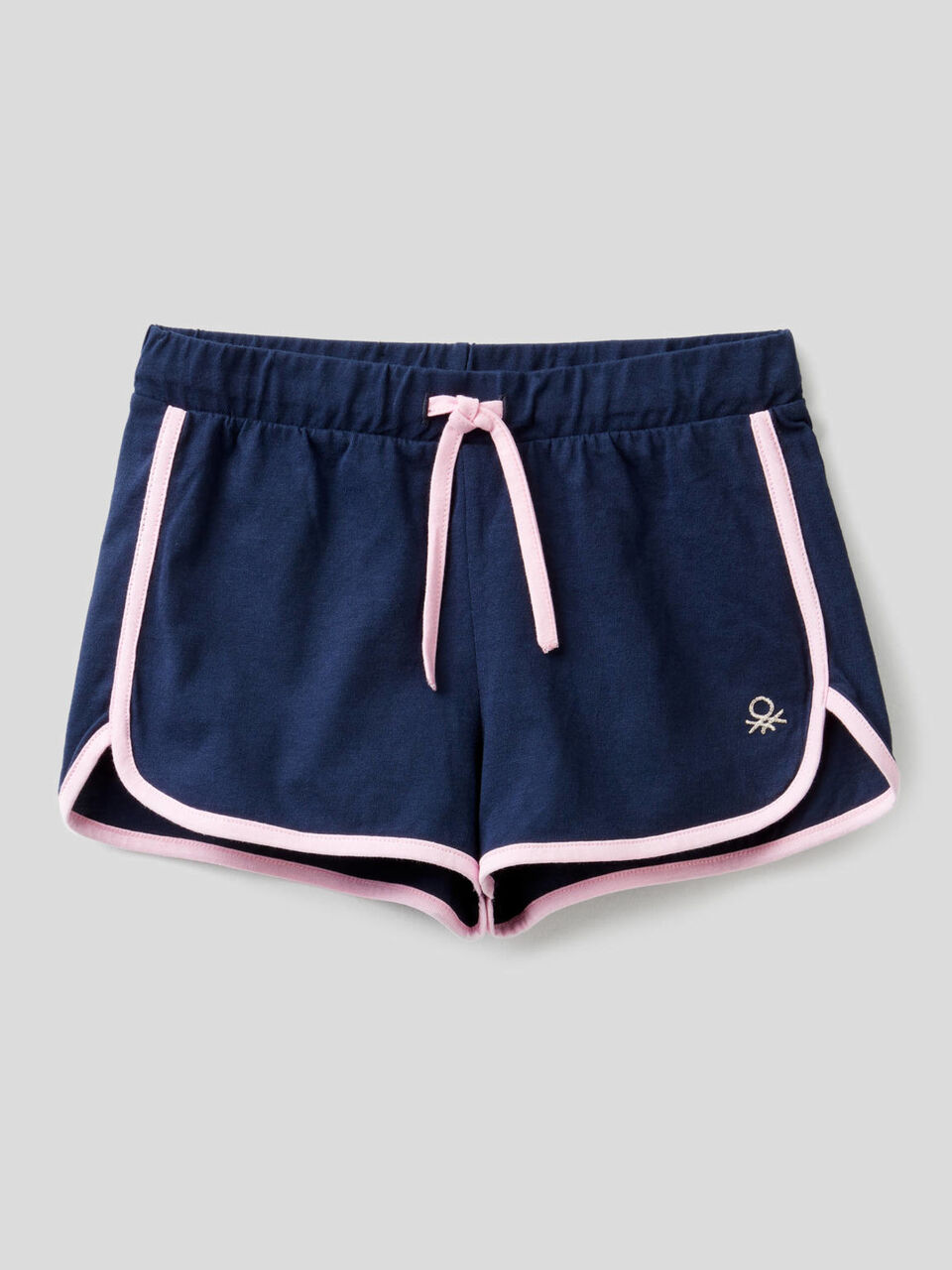 Pantalón corto deportivo de 100 % algodón image number 1