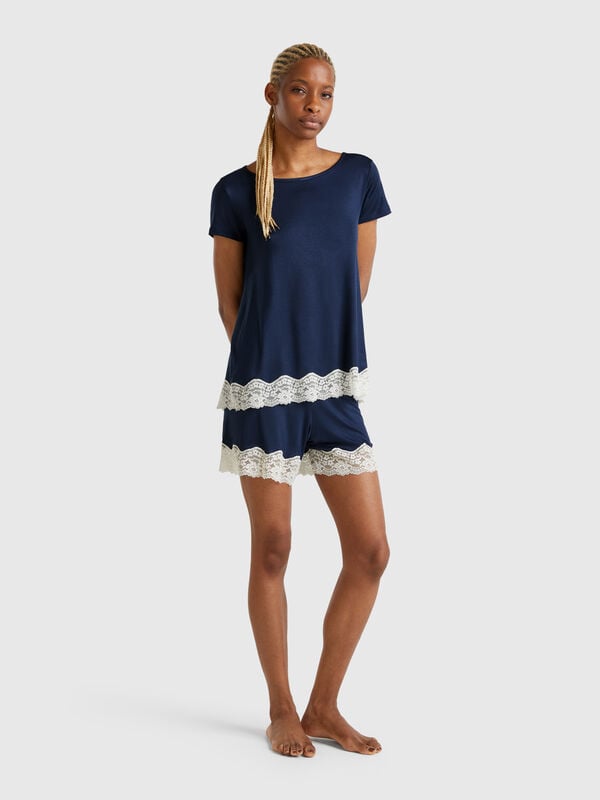 Short fluido con encaje Mujer