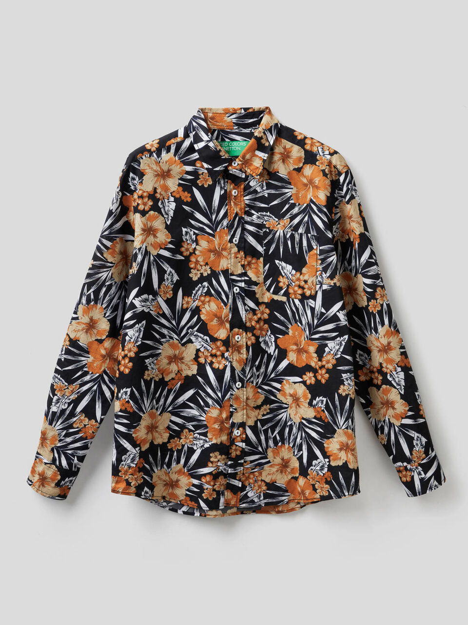Camisa de 100% algodón con estampado botánico image number 1