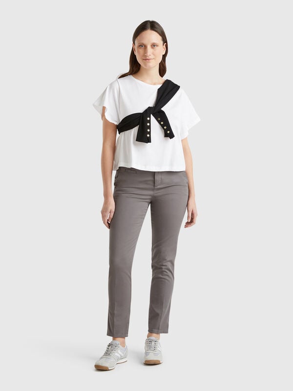Chinos slim fit de algodón gris Mujer