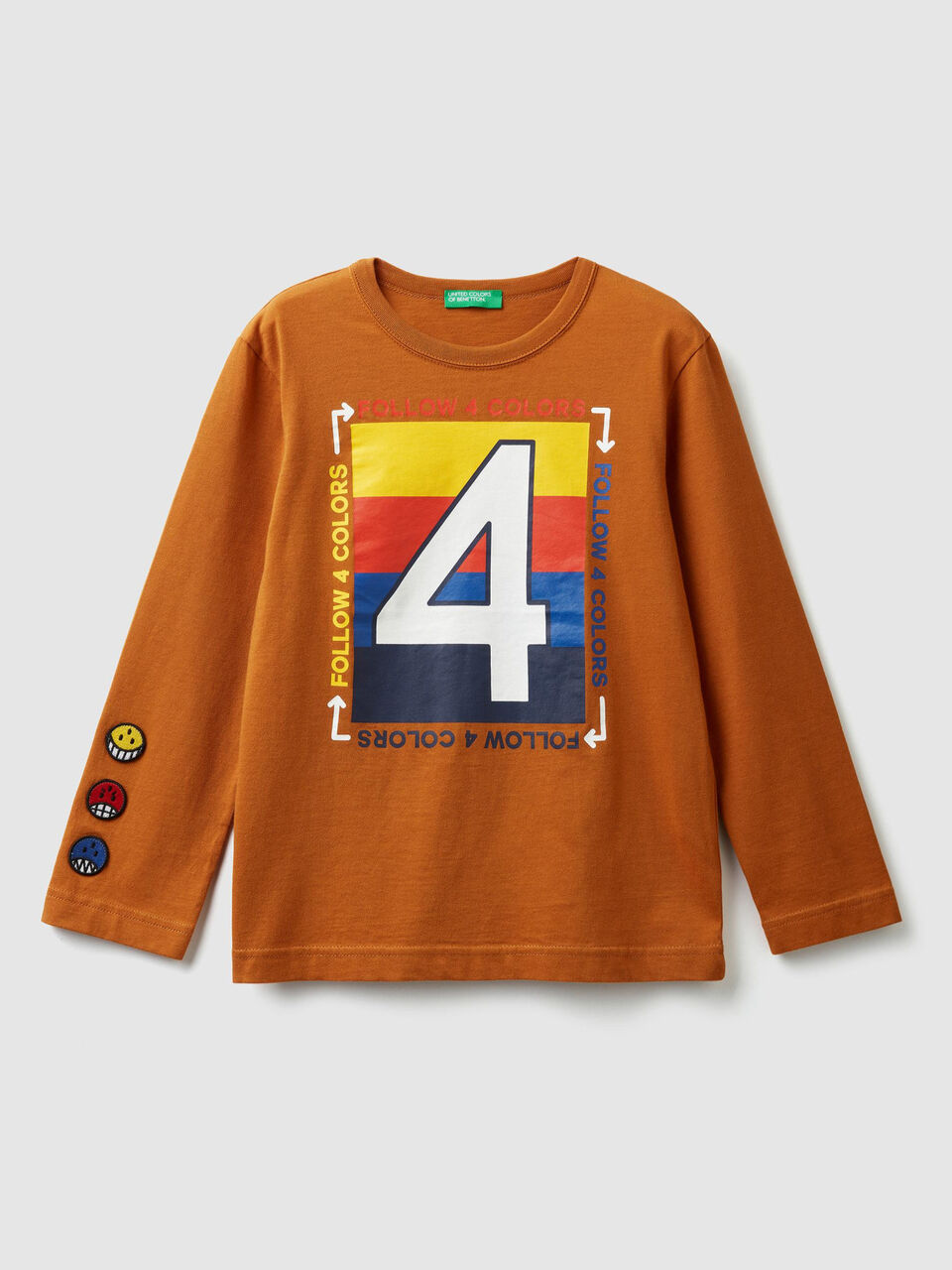 Camiseta con estampado y parches image number 1