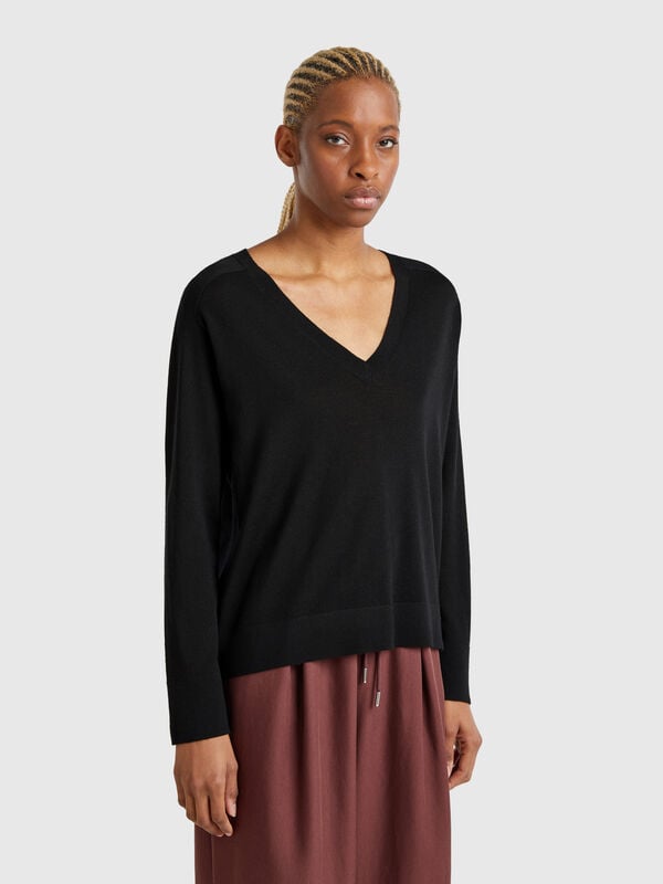 Jersey con cuello de pico en pura lana Merino Mujer