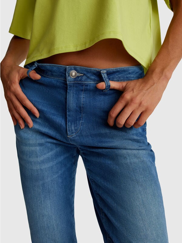 Vaqueros chinos de corte entallado Mujer