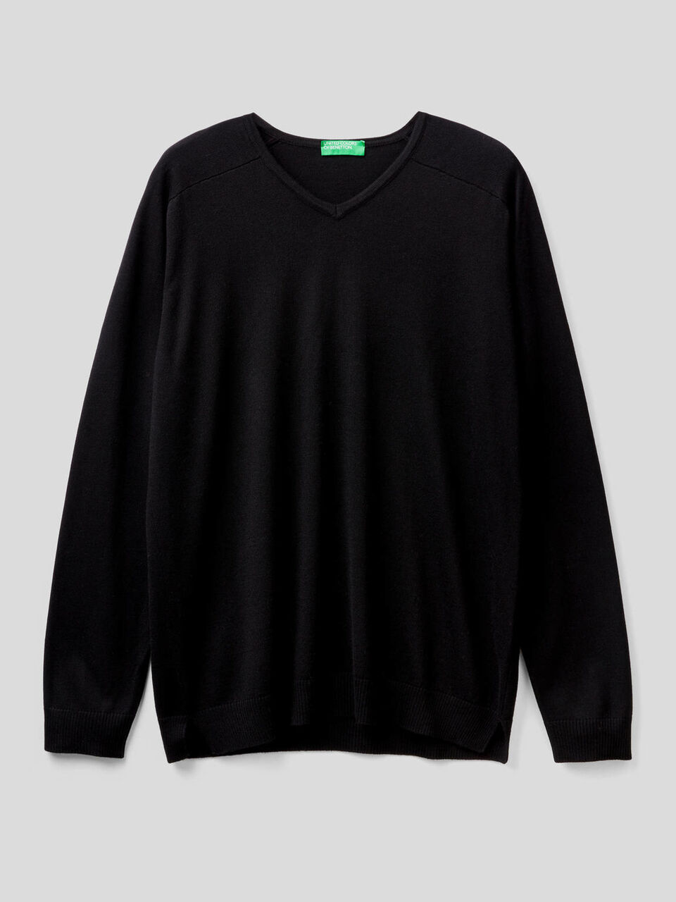Jersey con escote de pico image number 1