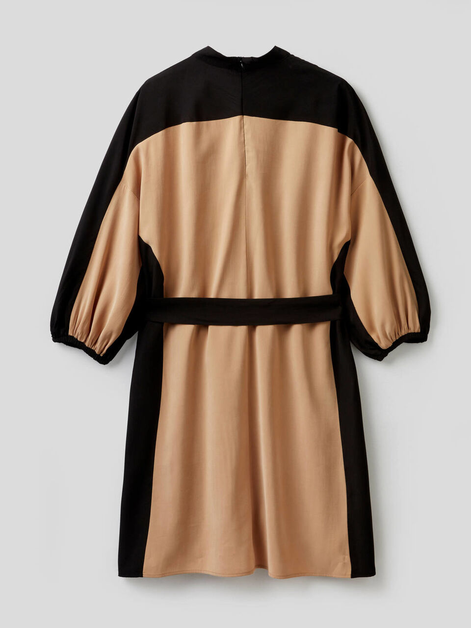 Vestido color block con manga francesa image number 2