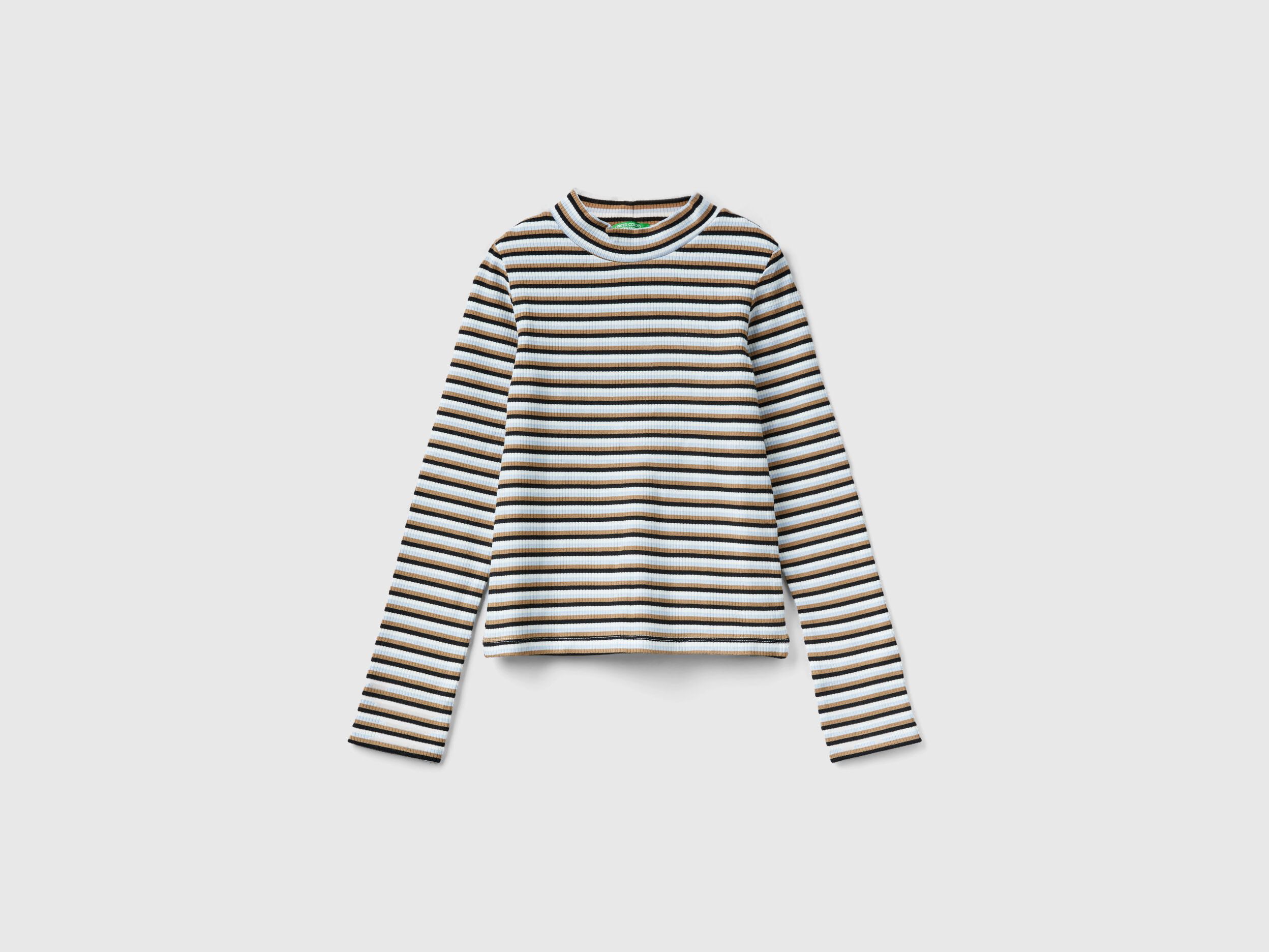 Camiseta rayas hotsell cuello vuelto