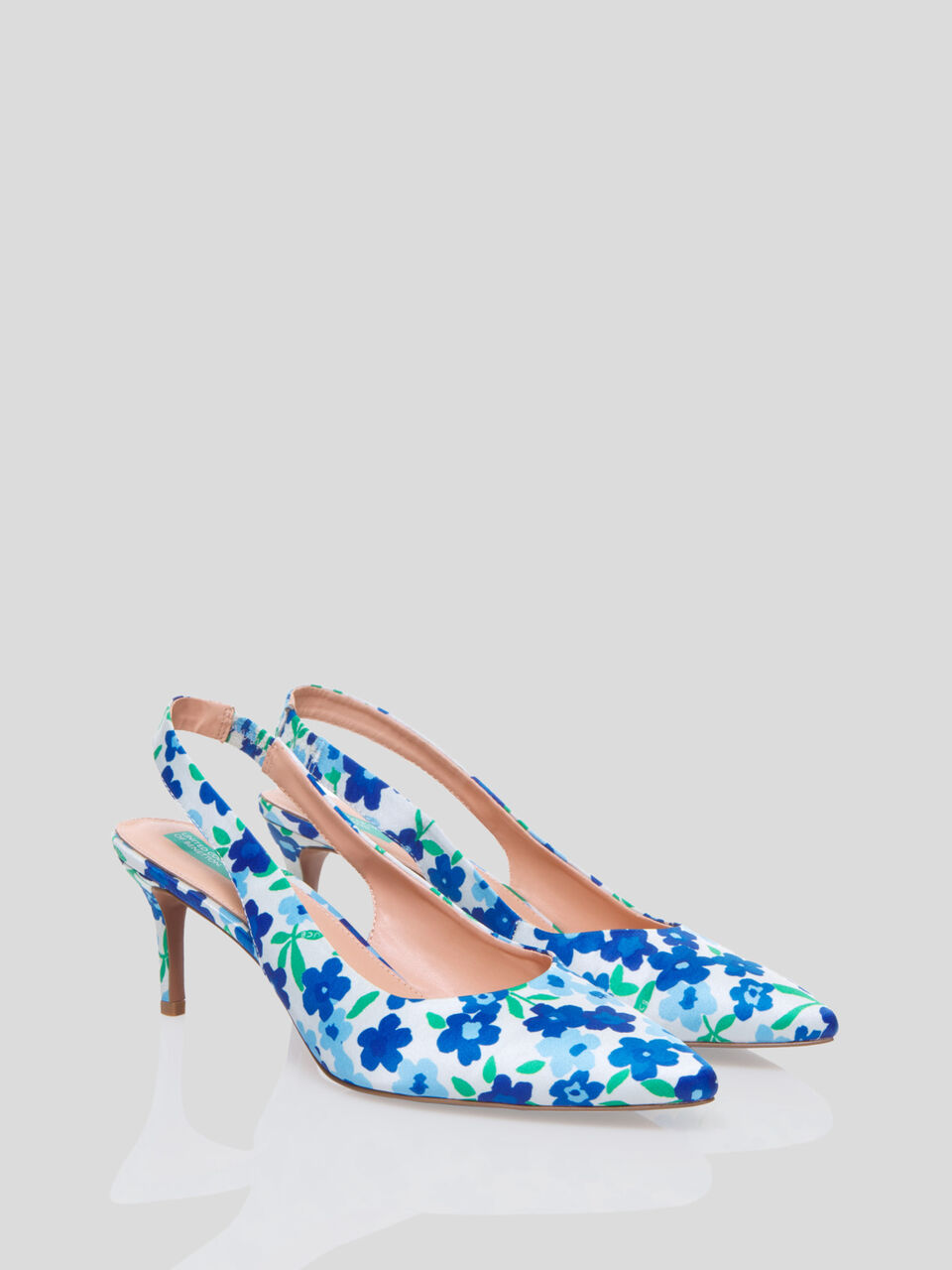 Salones con estampado integral image number 1