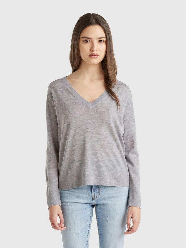 Jersey con cuello de pico en pura lana Merino Mujer