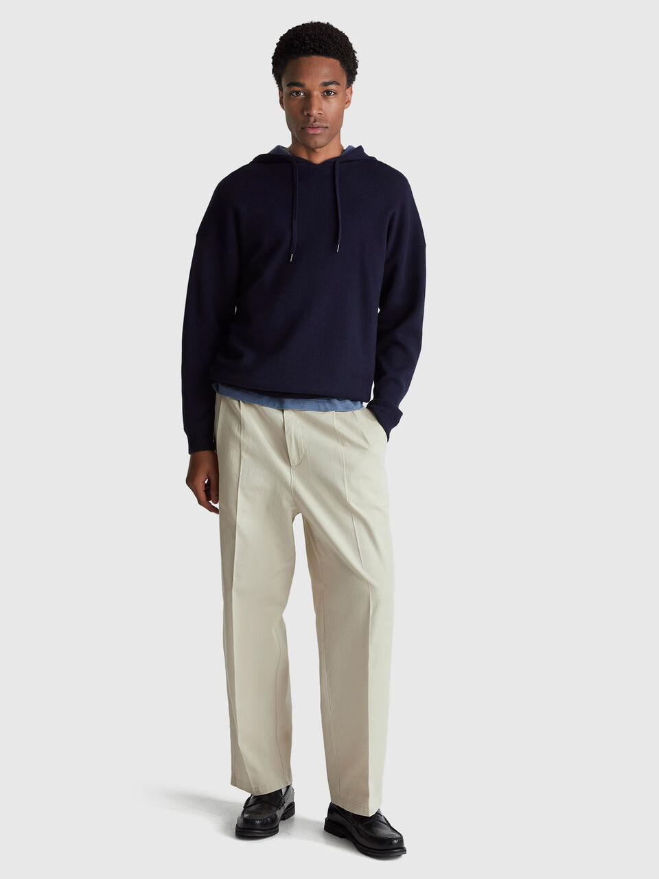 SWEATER W/HOOD Hombre image number null