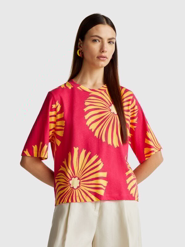 Camiseta con estampado floral Mujer