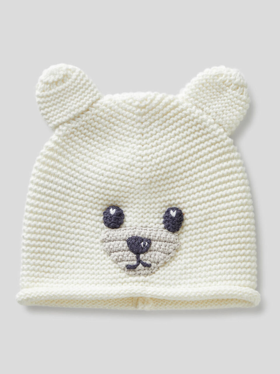 Gorro de tricot con aplicaciones image number 1