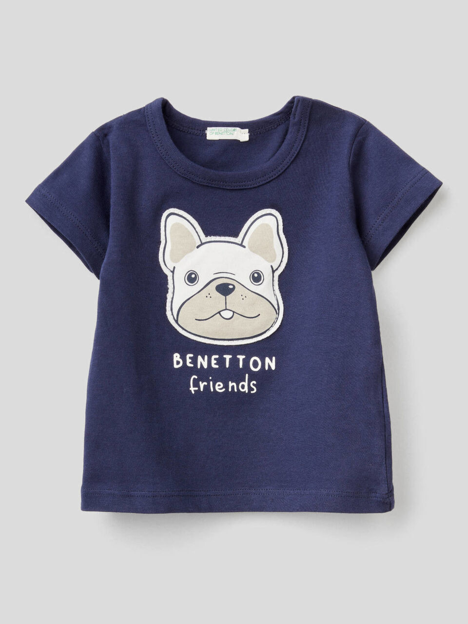 Camiseta con parche y estampado image number 1